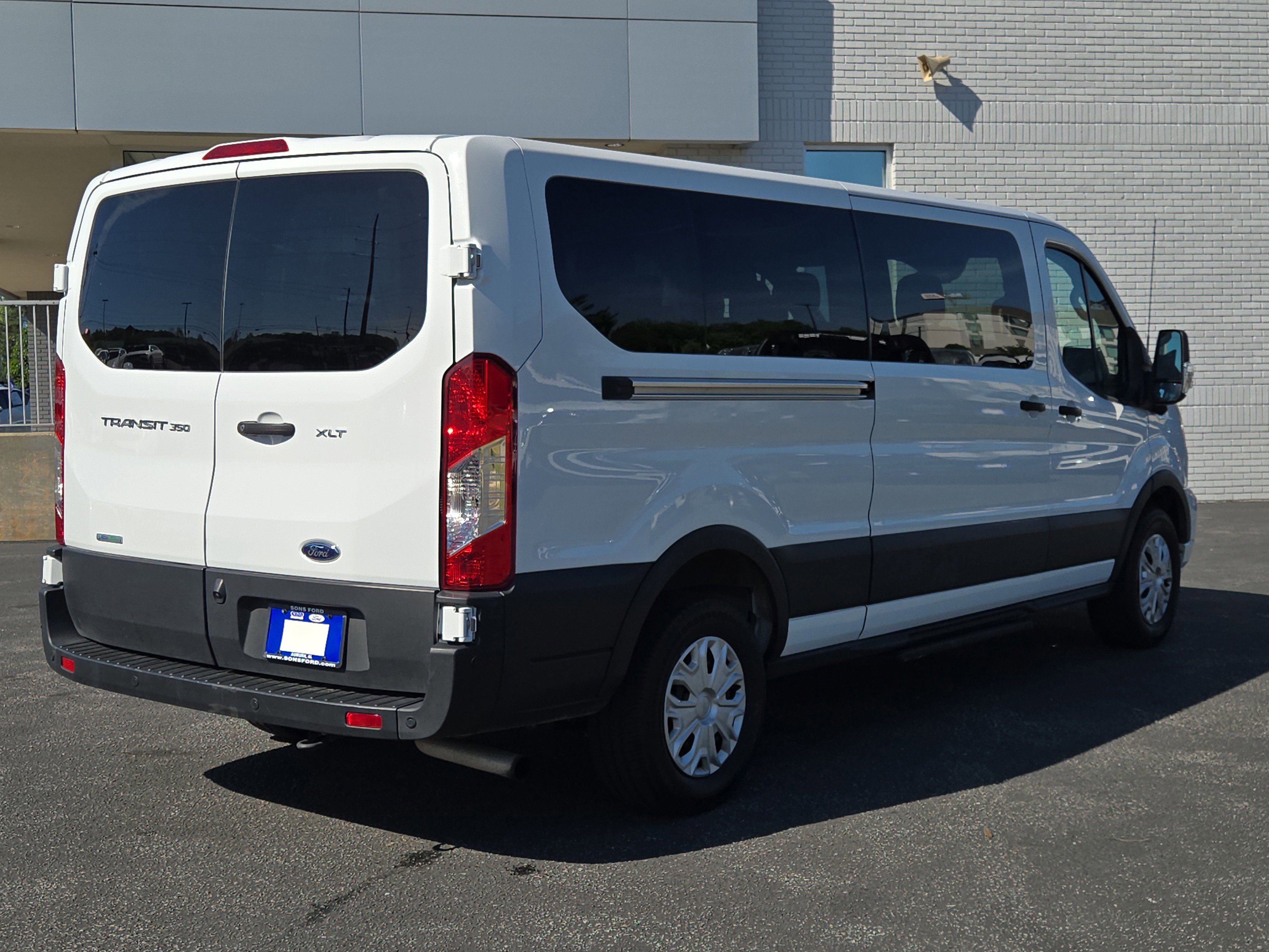 Certified 2023 Ford Transit 350 XLT image 4