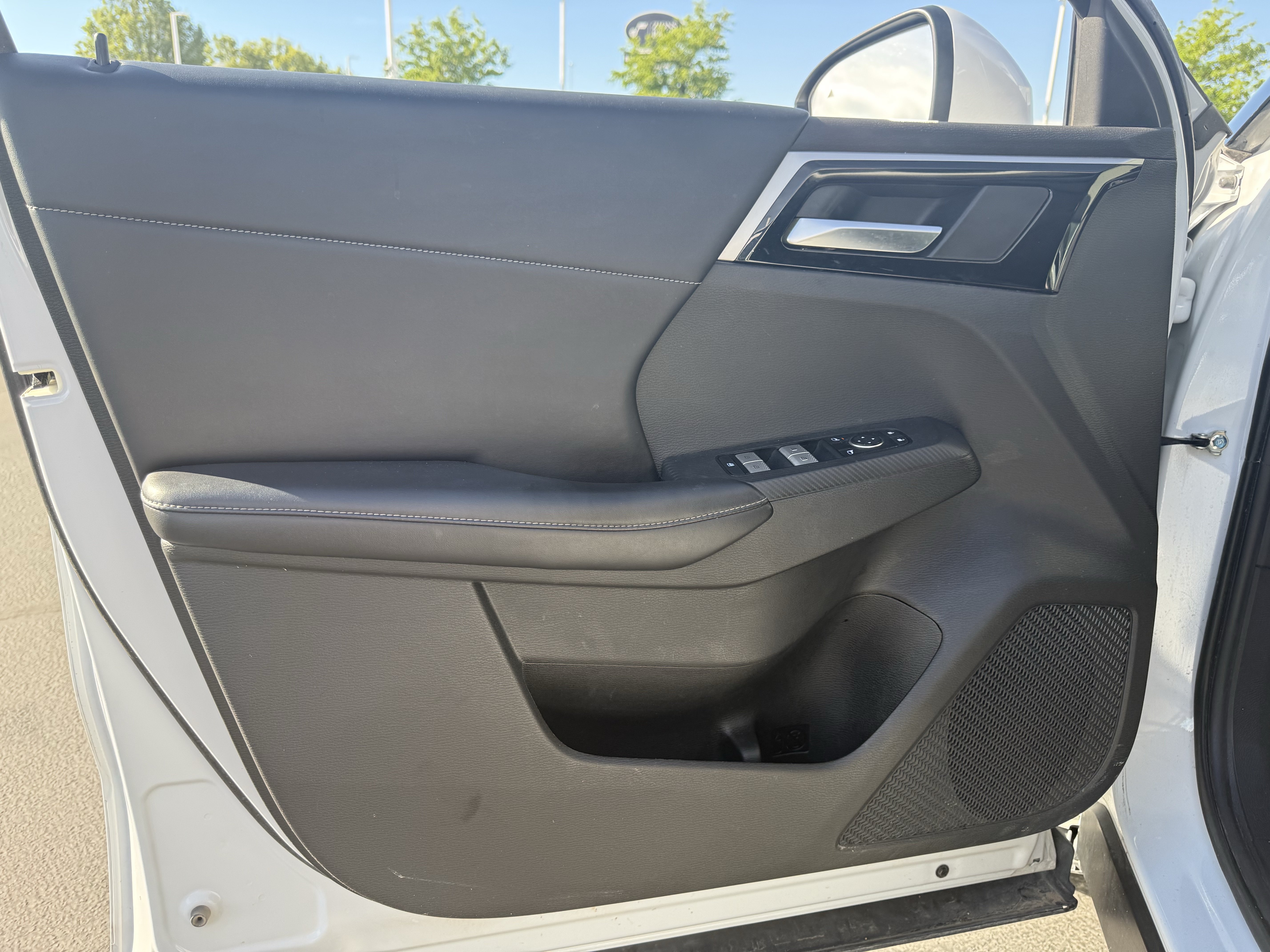 Used 2022 Mitsubishi Outlander SE AWD/4WD image 21