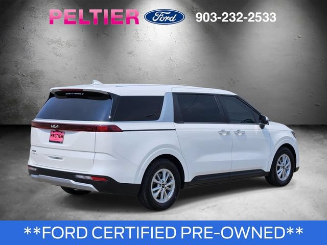 Used 2024 Kia Carnival LX FWD image 4