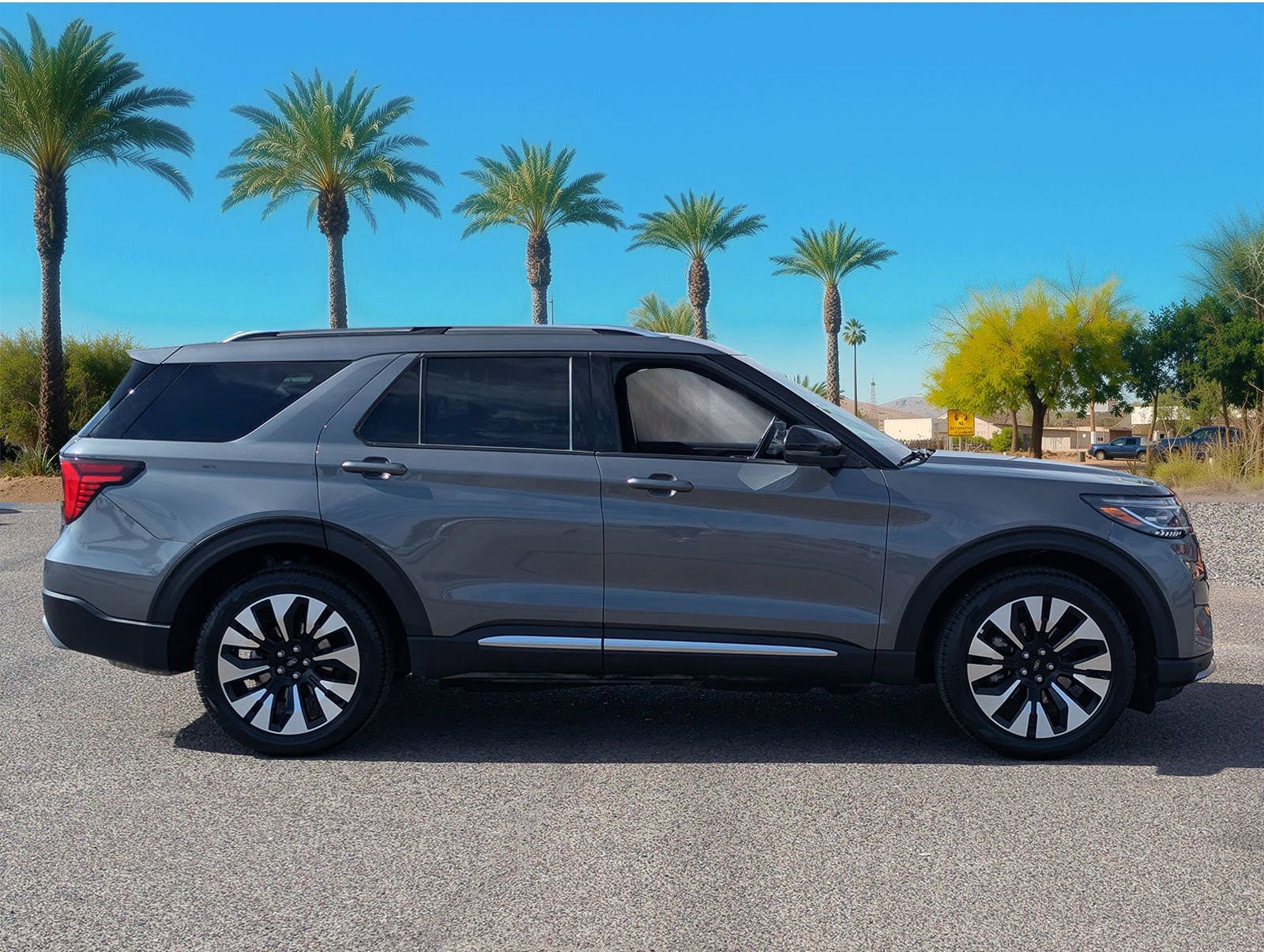 Certified 2025 Ford Explorer Platinum w/ LUX Leather Package image 7