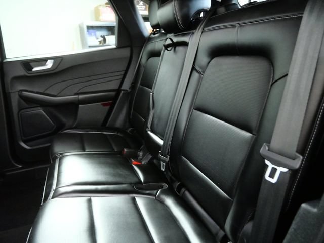 Certified 2024 Ford Escape Platinum AWD/4WD image 14