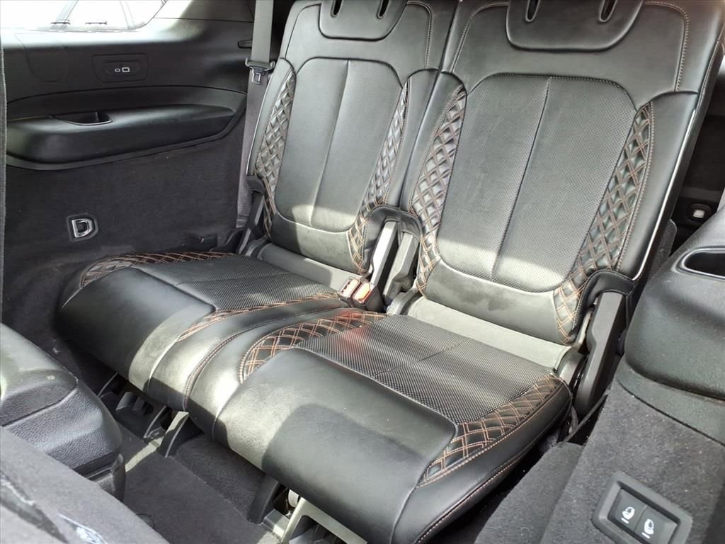 Used 2022 Jeep Grand Cherokee L Summit w/ Luxury Tech Group V image 13