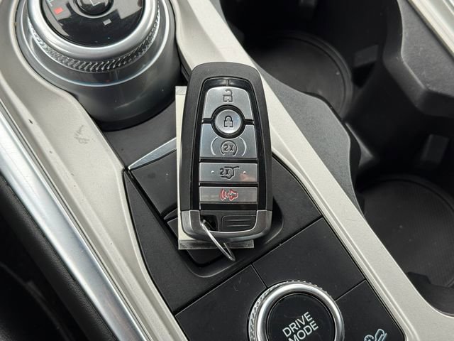 Certified 2022 Ford Explorer XLT w/ Equipment Group 202A image 16