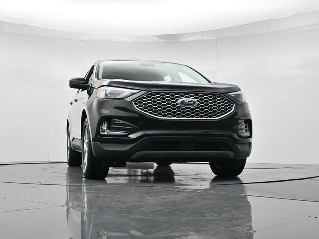 Certified 2023 Ford Edge SEL w/ Convenience Package AWD/4WD image 39