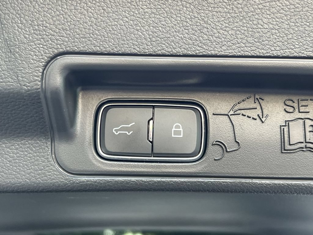 Certified 2026 Ford Explorer ST AWD/4WD image 33