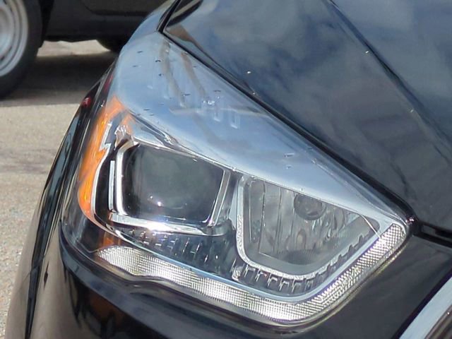 Certified 2017 Ford Escape Titanium image 10