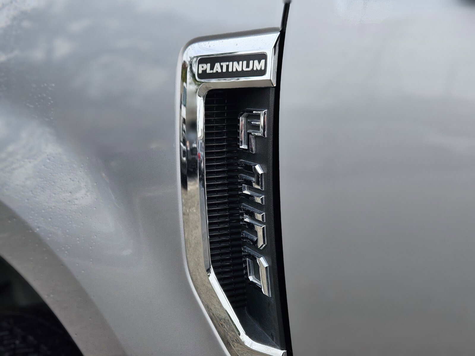 Certified 2022 Ford F250 Platinum w/ FX4 Off-Road Package image 11