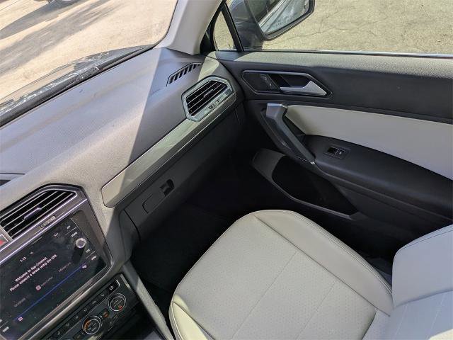 Used 2018 Volkswagen Tiguan SE image 17