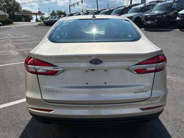 Certified 2019 Ford Fusion SE FWD image 4