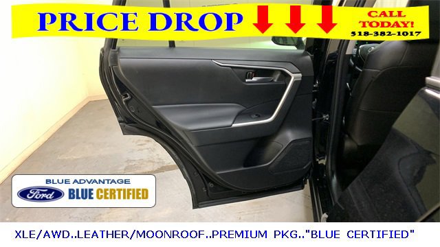 Used 2022 Toyota RAV4 XLE Premium image 25