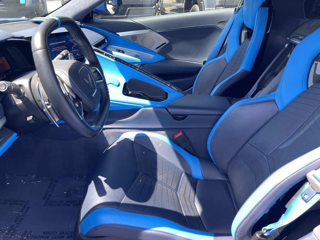 Used 2022 Chevrolet Corvette Stingray Premium Cpe w/ Z51 Performance Package RWD image 17