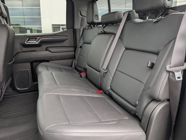 Used 2024 GMC Sierra 1500 SLT w/ SLT Premium Plus Package AWD/4WD image 33