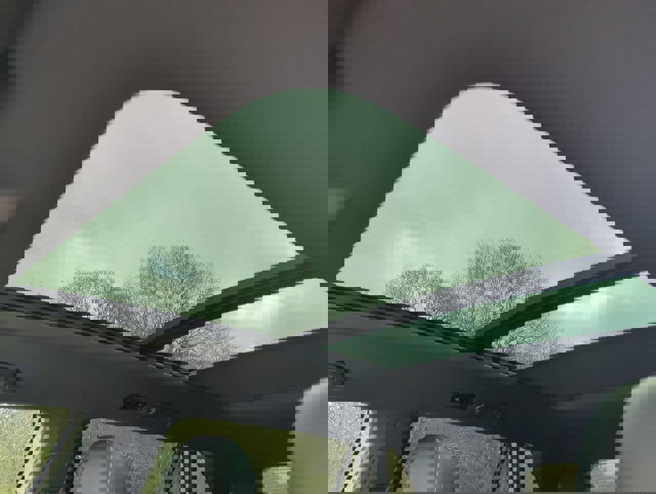 Used 2020 Volkswagen Atlas Cross Sport SEL R-Line image 18