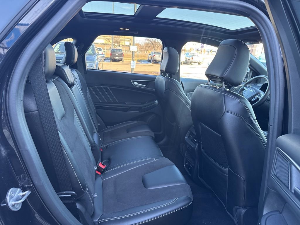 Certified 2023 Ford Edge ST w/ Equipment Group 401A image 37