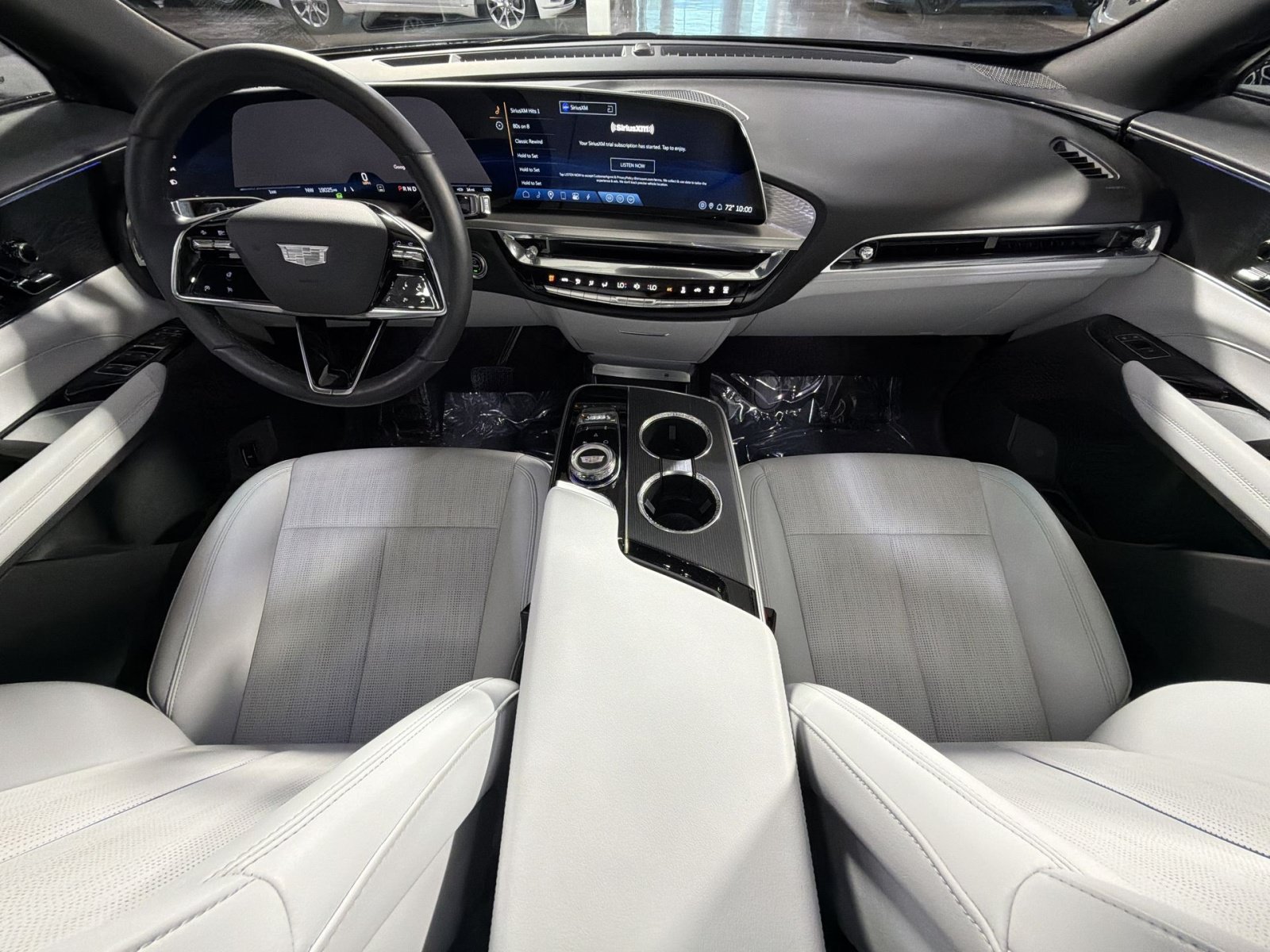 Used 2024 Cadillac Lyriq Luxury AWD/4WD image 34