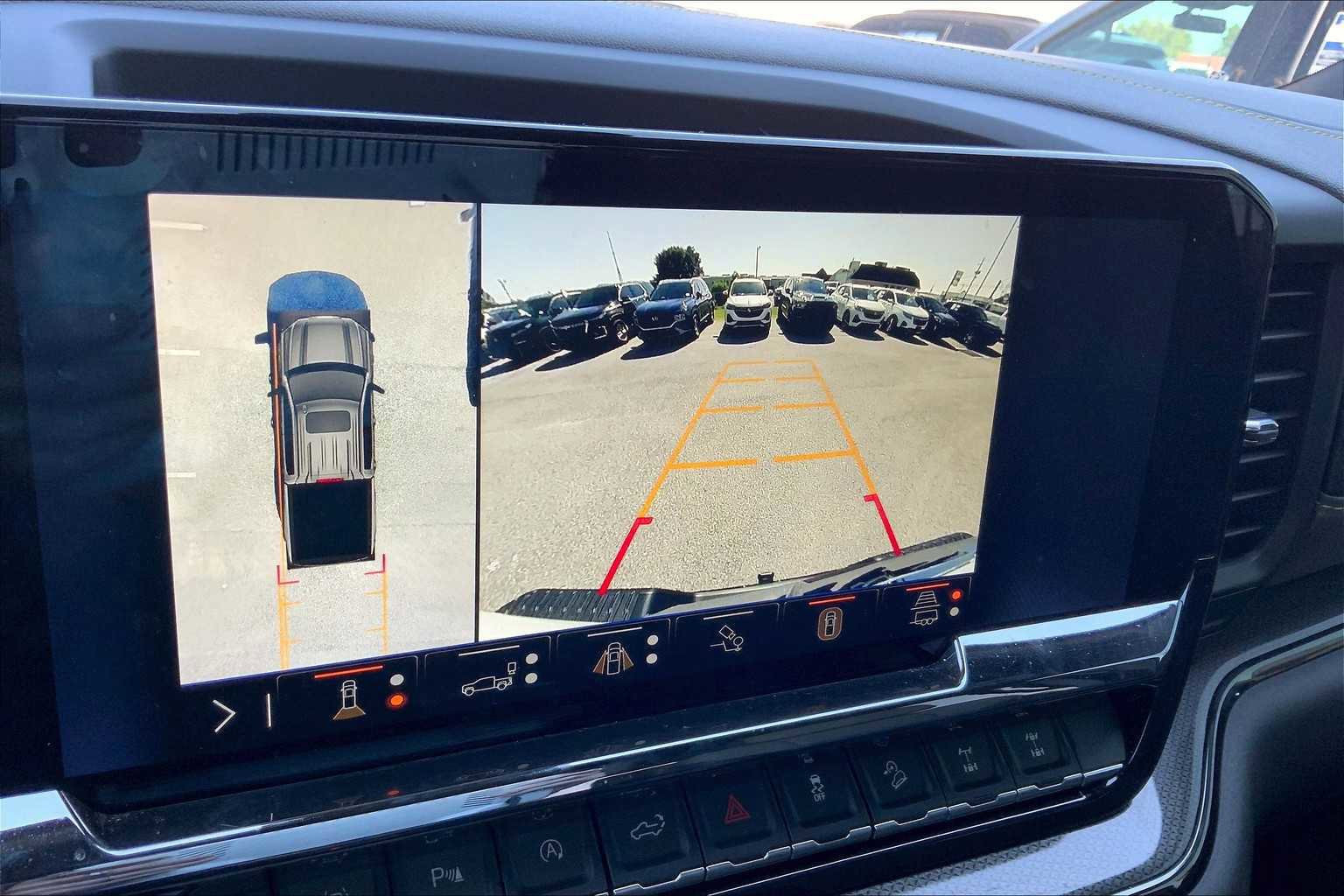 Used 2024 Chevrolet Silverado 1500 ZR2 w/ Technology Package image 26