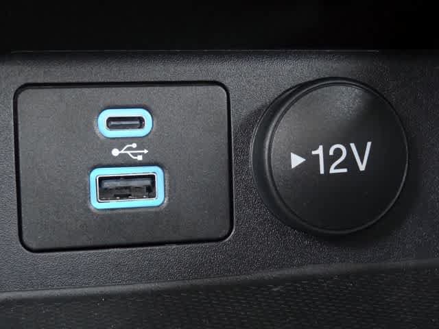 Certified 2023 Ford Escape Active AWD/4WD image 28