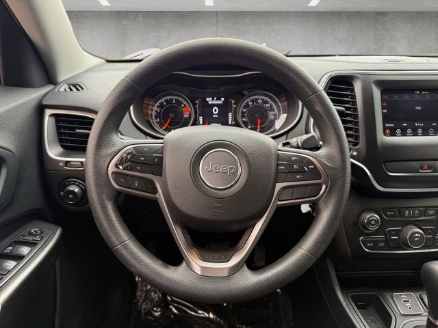 Used 2019 Jeep Cherokee Latitude w/ Popular Appearance Group image 21