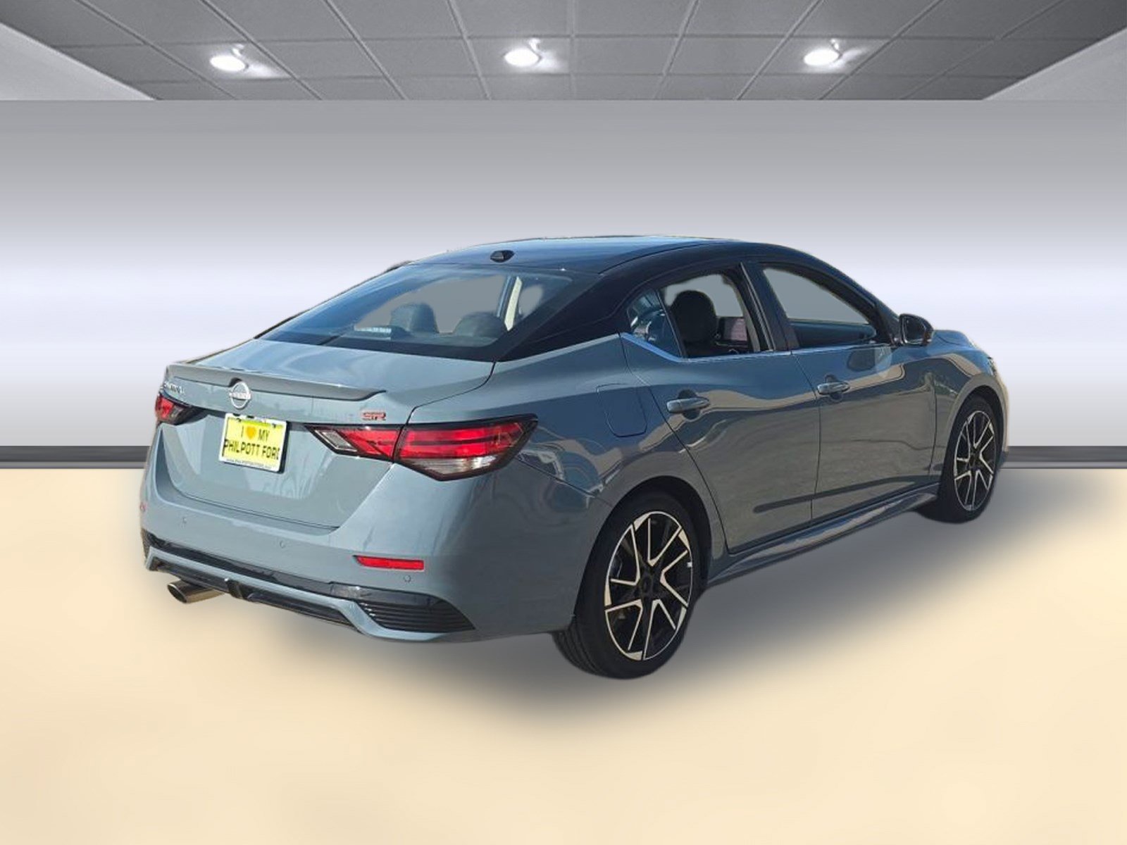 Used 2025 Nissan Sentra SR w/ SR Premium Package image 8