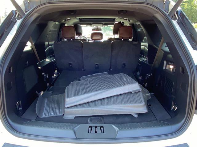 Certified 2022 Ford Explorer Platinum w/ Equipment Group 601A image 13