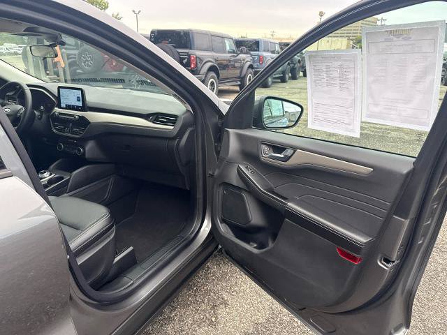 Certified 2022 Ford Escape SEL w/ Technology Package FWD image 8