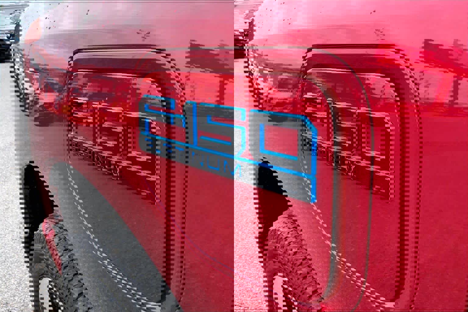 Certified 2025 Ford F150 Lightning Platinum image 30