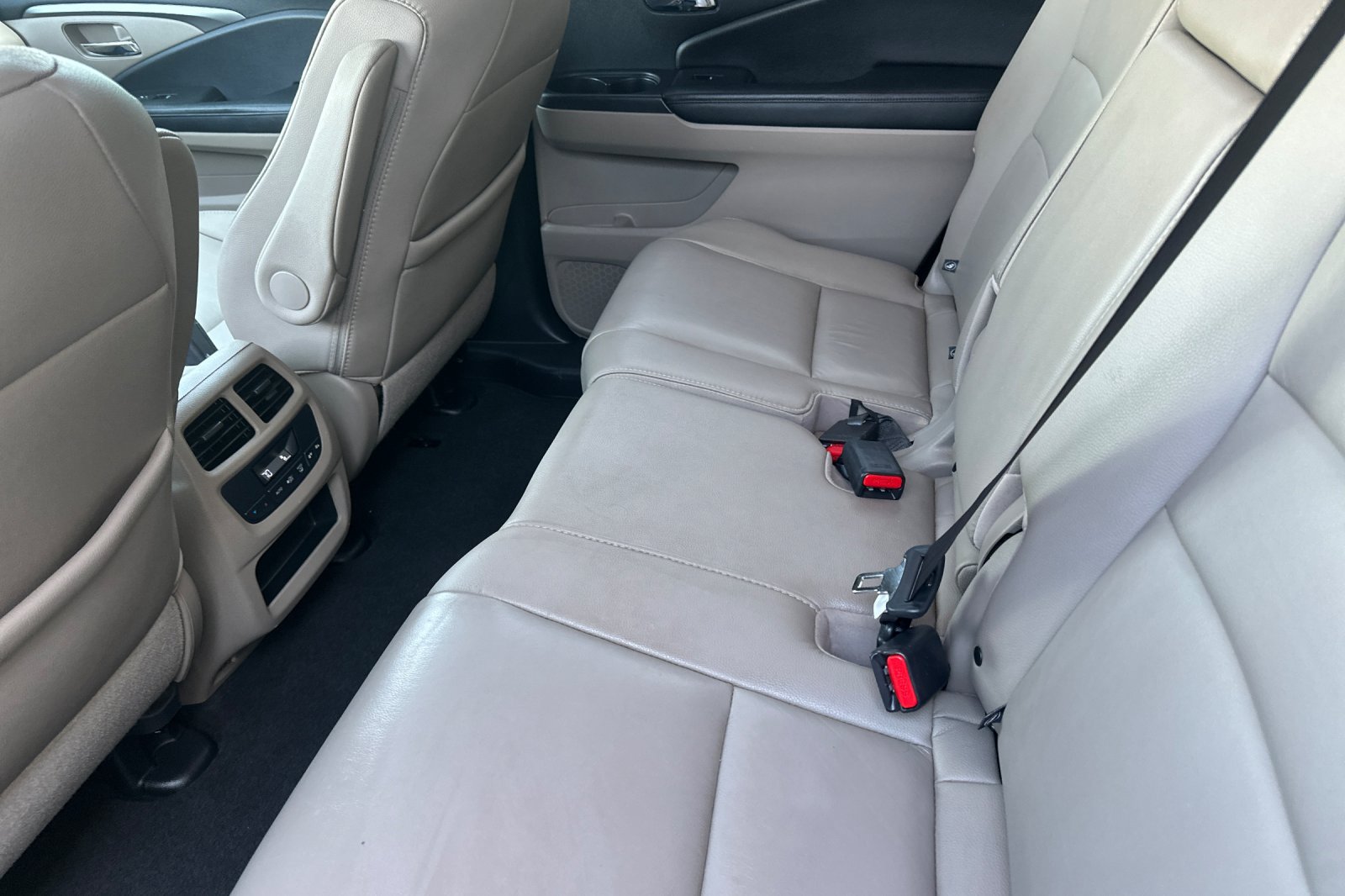 Used 2017 Honda Pilot EX-L image 12
