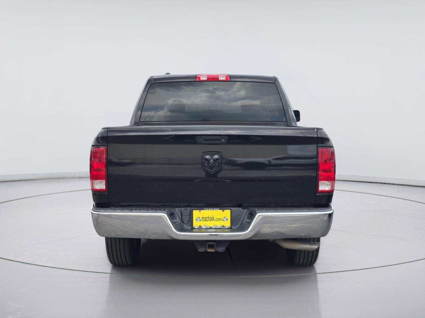 Used 2019 RAM 1500 Tradesman w/ Chrome Appearance Group RWD image 5