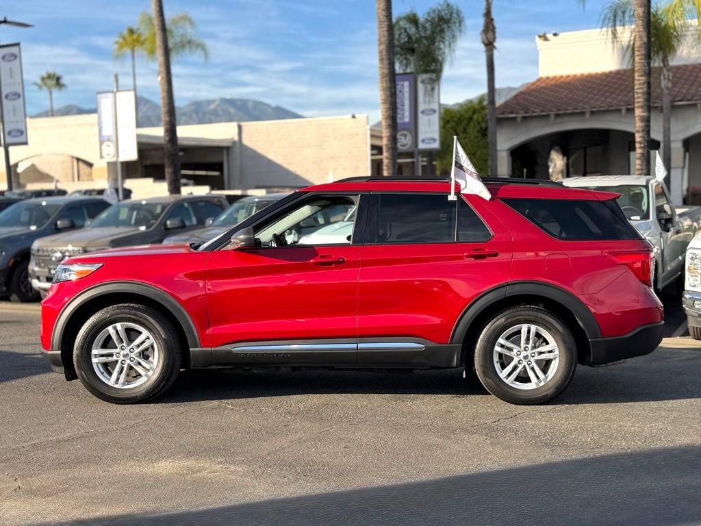 Certified 2022 Ford Explorer XLT image 5
