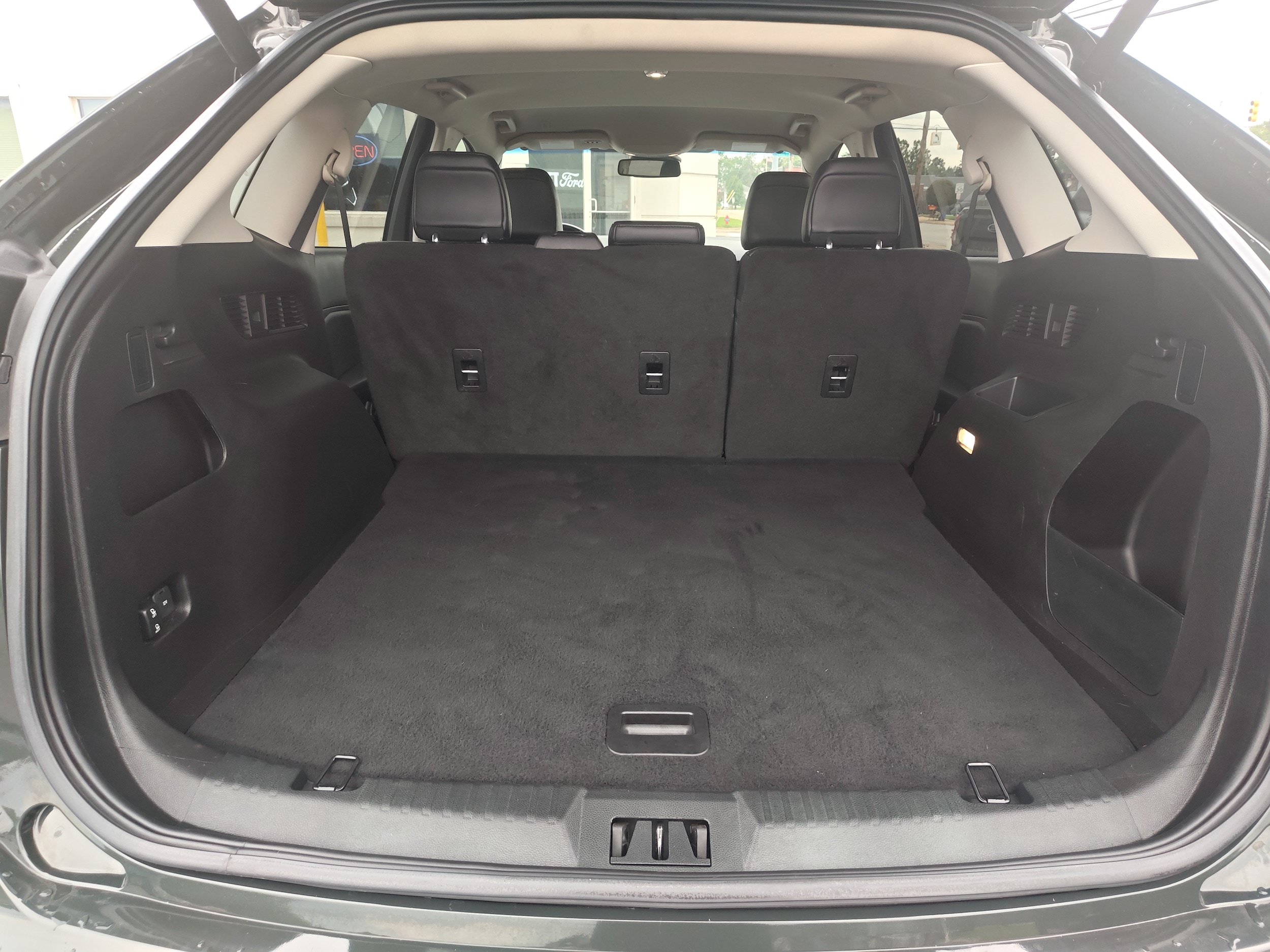 Certified 2023 Ford Edge SEL w/ Convenience Package AWD/4WD image 18
