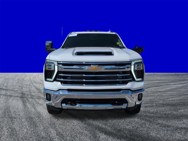Used 2025 Chevrolet Silverado 3500 LTZ w/ LTZ Plus Package image 9