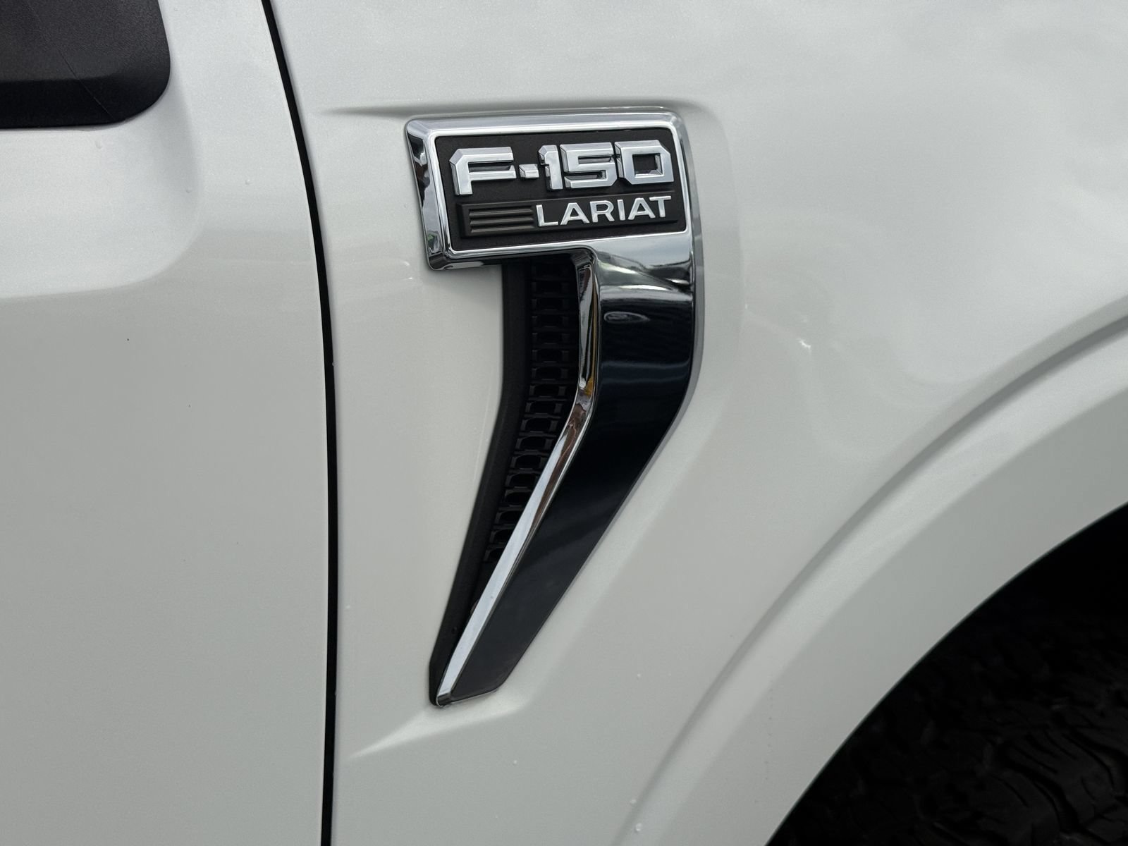 Certified 2022 Ford F150 Lariat w/ Equipment Group 502A High AWD/4WD image 15