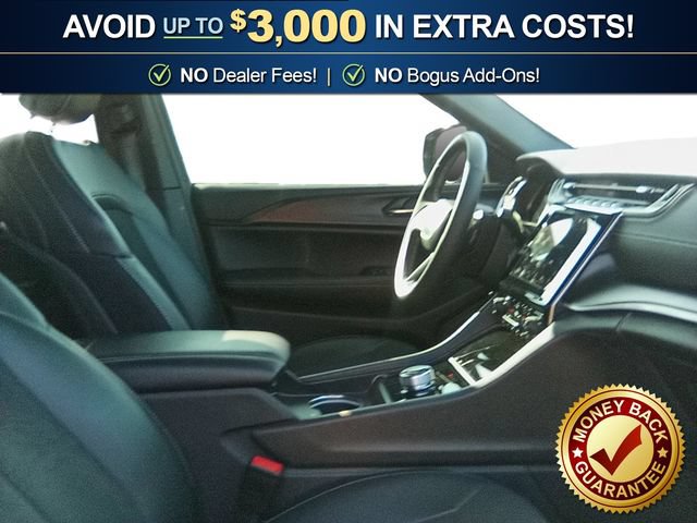 Used 2025 Jeep Grand Cherokee Altitude RWD image 22