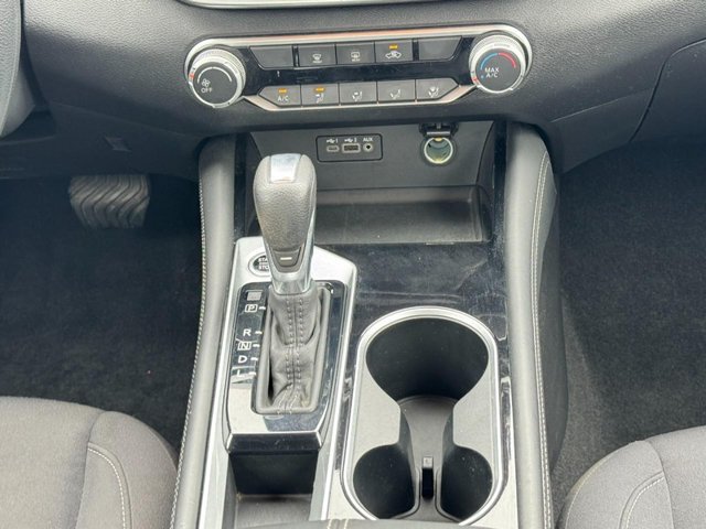 Used 2023 Nissan Altima 2.5 SV FWD image 14