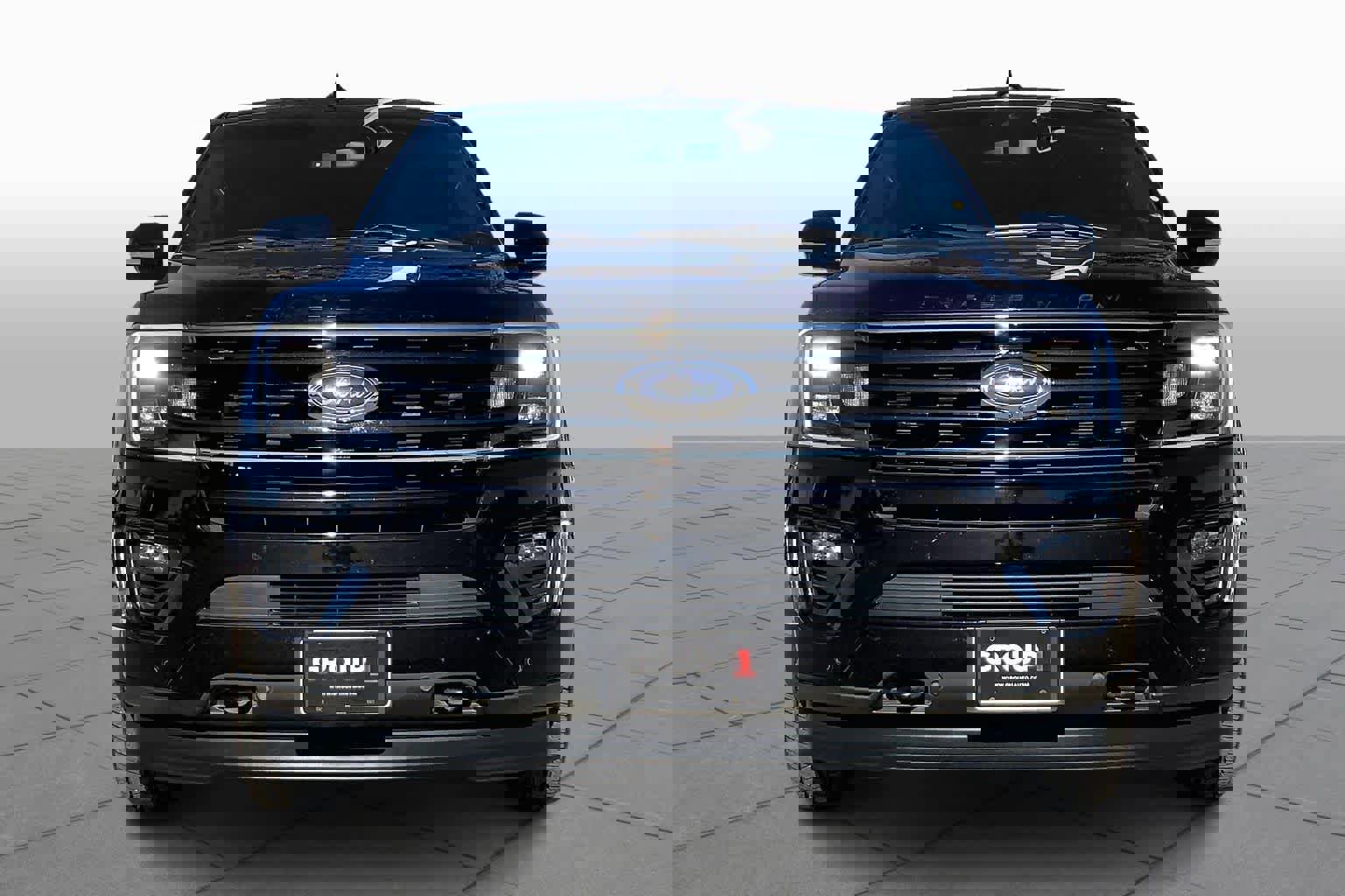 Certified 2021 Ford Expedition Limited image 3