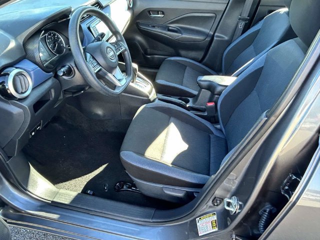 Used 2025 Nissan Versa SV FWD image 17