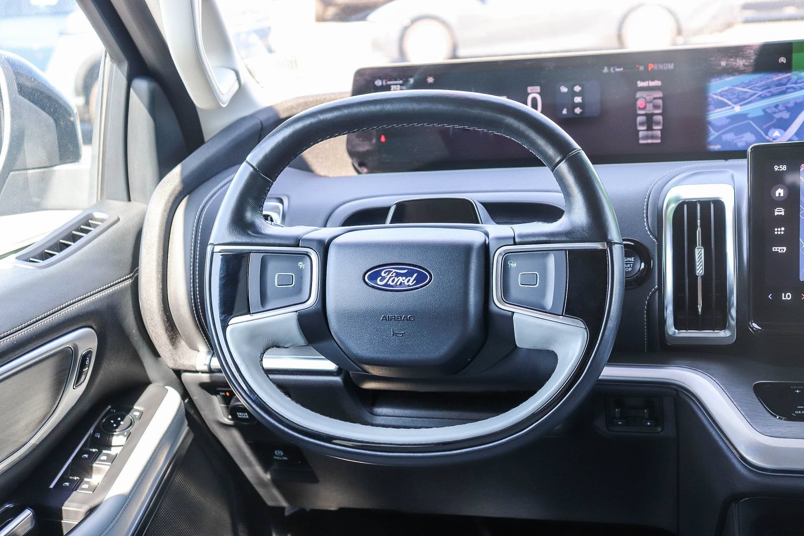 Certified 2025 Ford Expedition Platinum AWD/4WD image 15