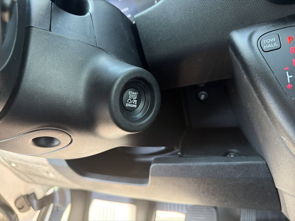 Used 2025 RAM ProMaster 2500 w/ U-Haul Equipment Group FWD image 14