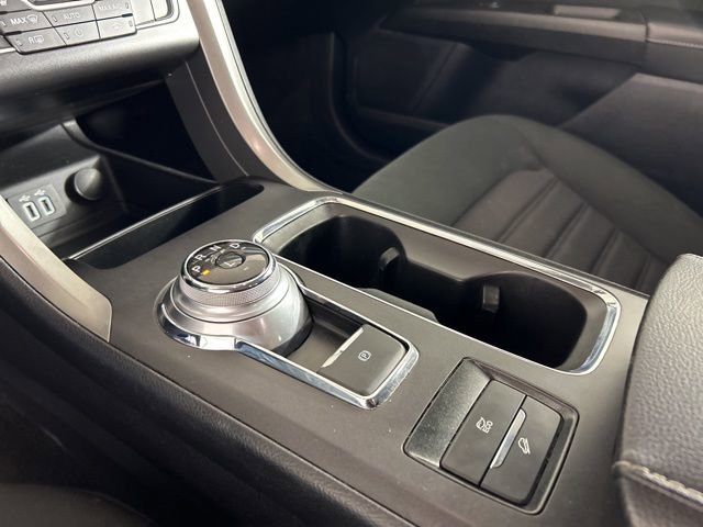 Certified 2020 Ford Fusion SE FWD image 16