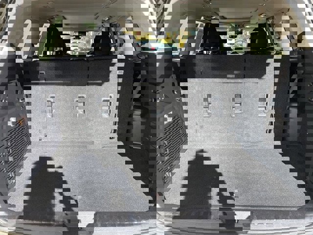 Used 2023 Subaru Ascent Touring image 9