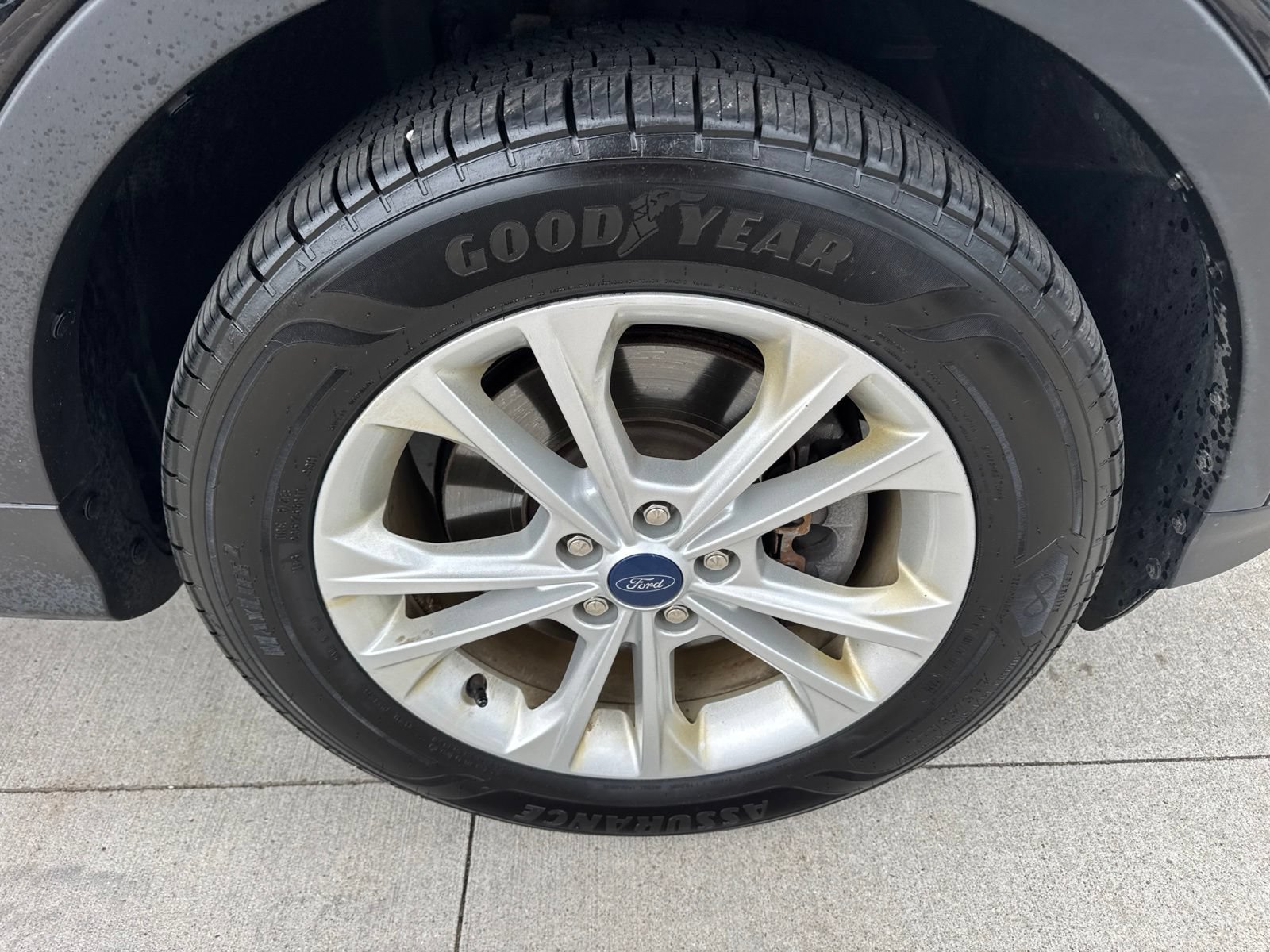 Certified 2018 Ford Escape SE w/ SE Sync 3 Package AWD/4WD image 21