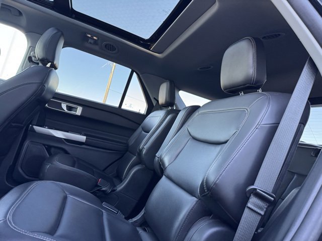 Certified 2023 Ford Explorer XLT w/ Equipment Group 202A image 16