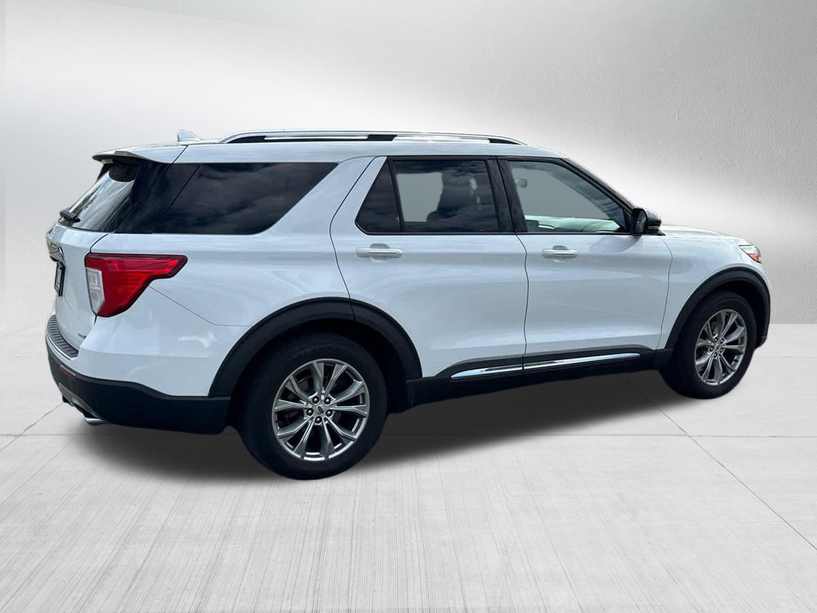 Certified 2020 Ford Explorer Limited AWD/4WD image 11
