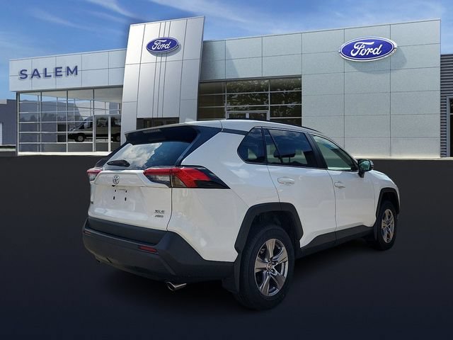 Used 2024 Toyota RAV4 XLE w/ Convenience Package AWD/4WD image 3