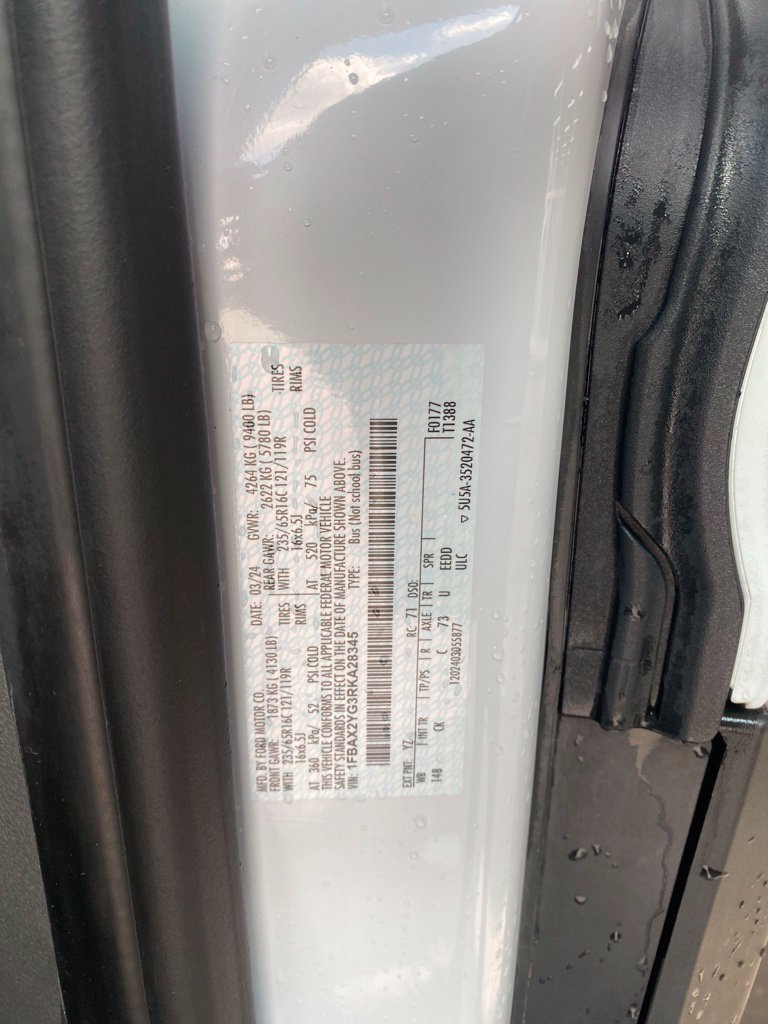 Certified 2024 Ford Transit 350 XLT RWD image 18