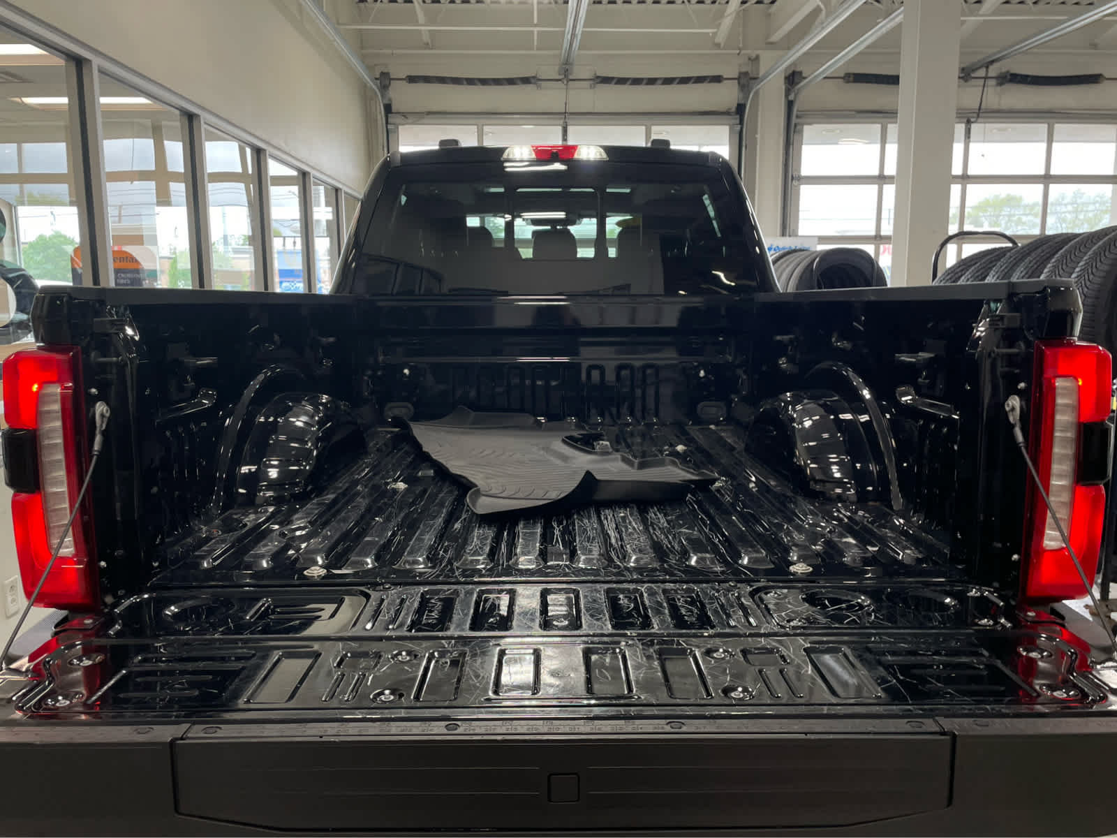 Certified 2023 Ford F250 Lariat w/ Lariat Ultimate Package AWD/4WD image 35
