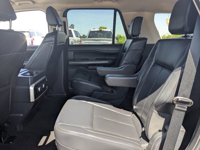 Certified 2024 Ford Expedition XLT RWD image 29