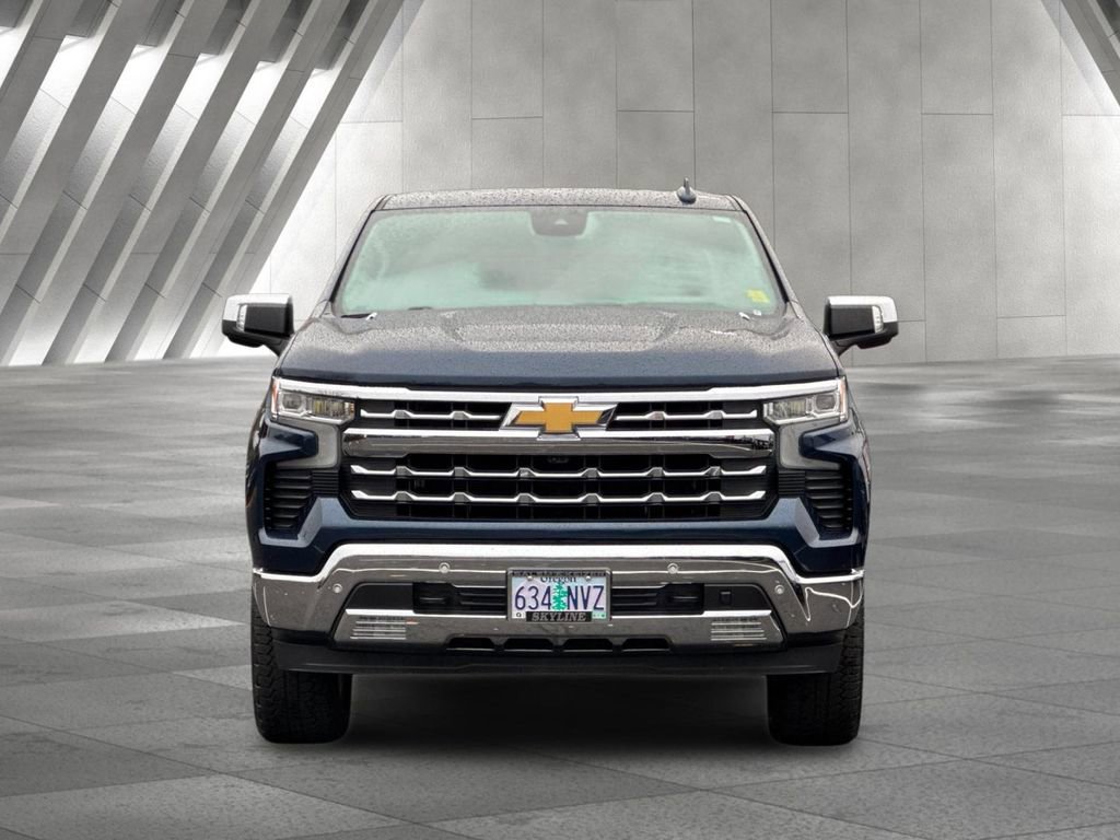 Used 2022 Chevrolet Silverado 1500 LTZ w/ Technology Package AWD/4WD image 8