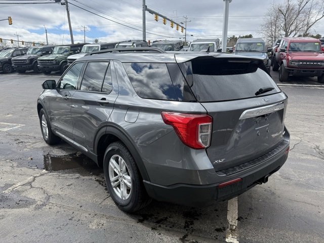 Certified 2024 Ford Explorer XLT w/ Class IV Trailer Tow Package image 3