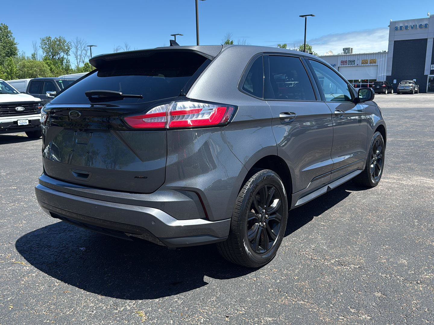 Certified 2024 Ford Edge SE w/ Black Appearance Package AWD/4WD image 20
